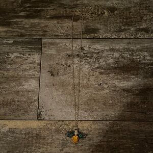 NWOT Gold and Green Bee Pendant Necklace